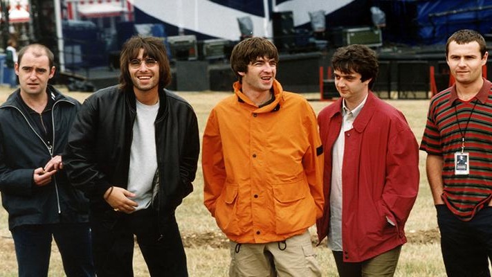 Oasis Knebworth Debut Album In 1994, Followed By The Even Greater Morning Glory In 1995.