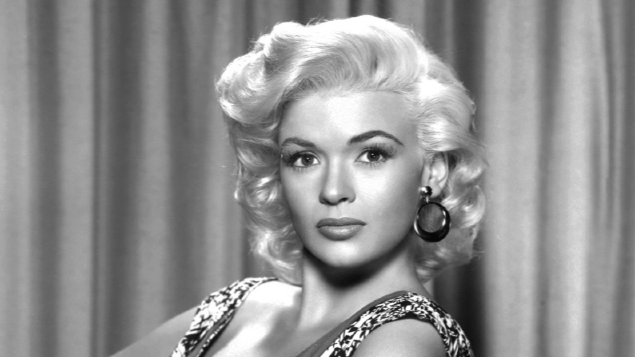 Jayne Mansfield's Legendary Side-Eye: The Untold Story Behind Hollywood